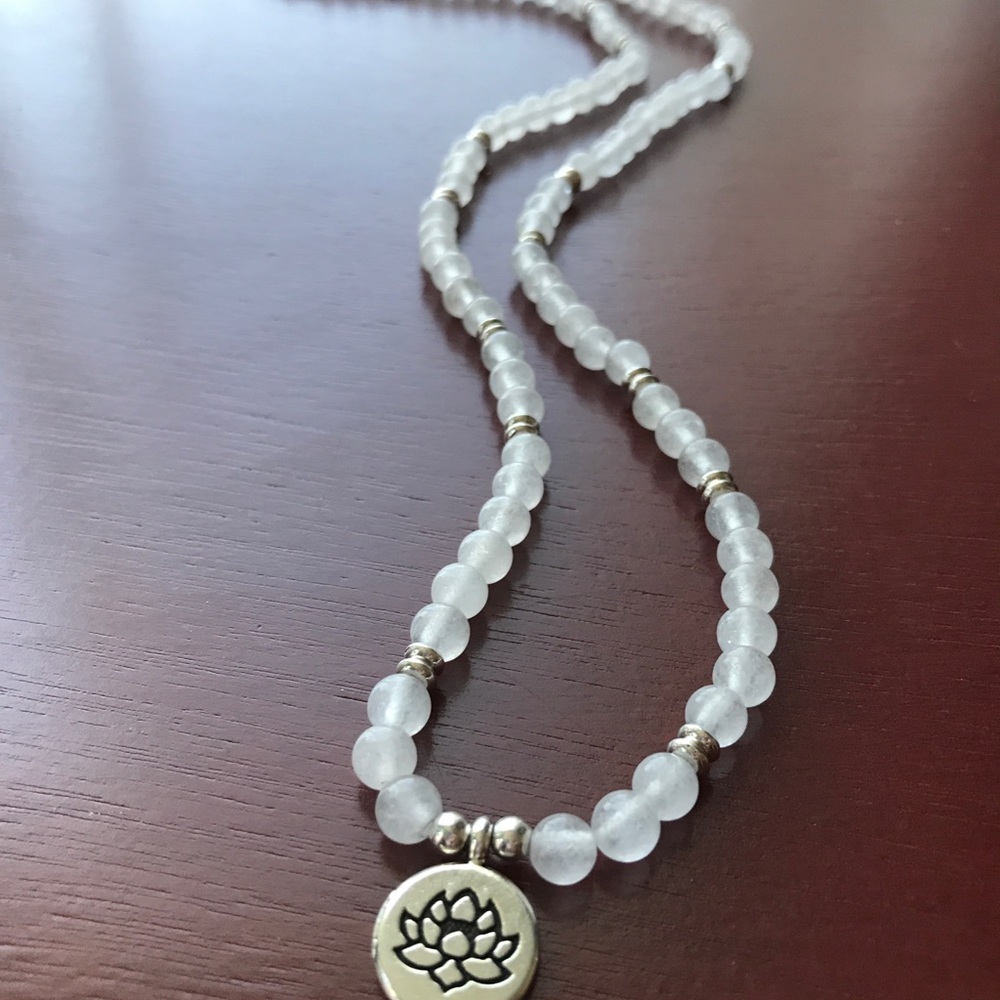 Lotus Quartz Crystal Gemstone necklace/bracelet - Picture 5 of 7